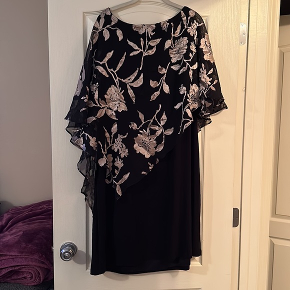 NWT Scarlett Black evening dress 22W - Picture 6 of 6